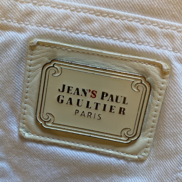 Jean Paul Gaultier white jeans size 29 but fit’s smaller, more like 26-27. - Picture 2 of 5